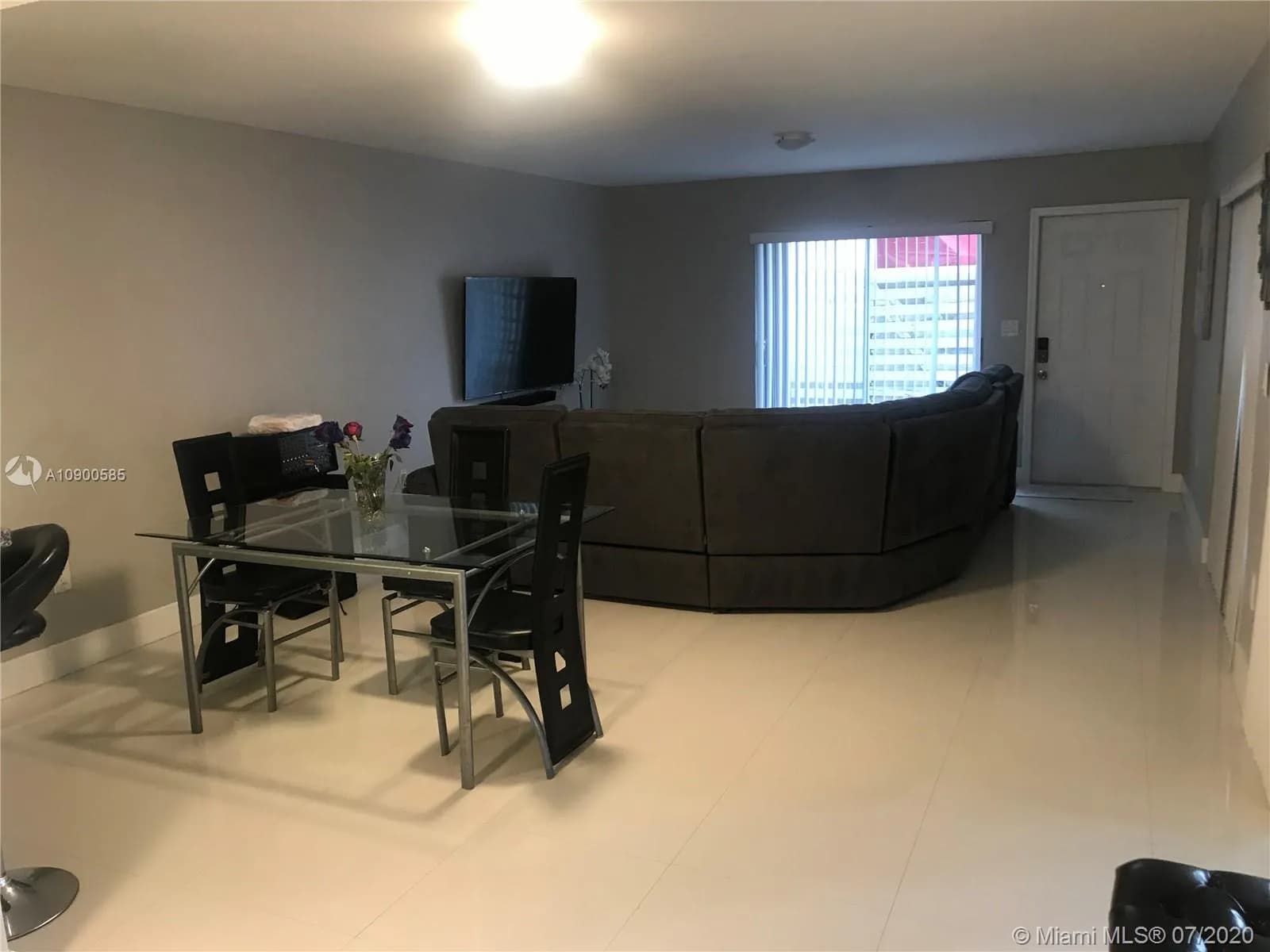 14356 SW 96th Ter, Miami FL 33186