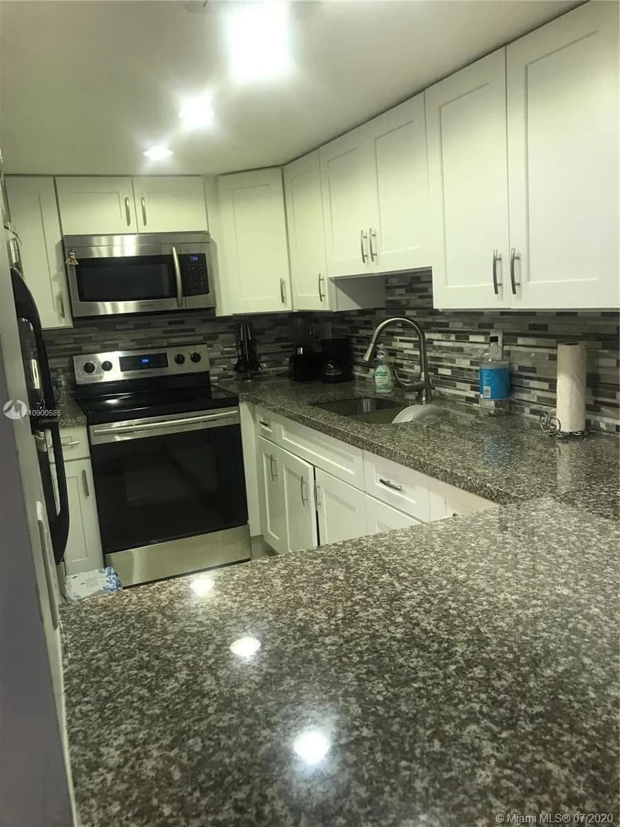 14356 SW 96th Ter, Miami FL 33186