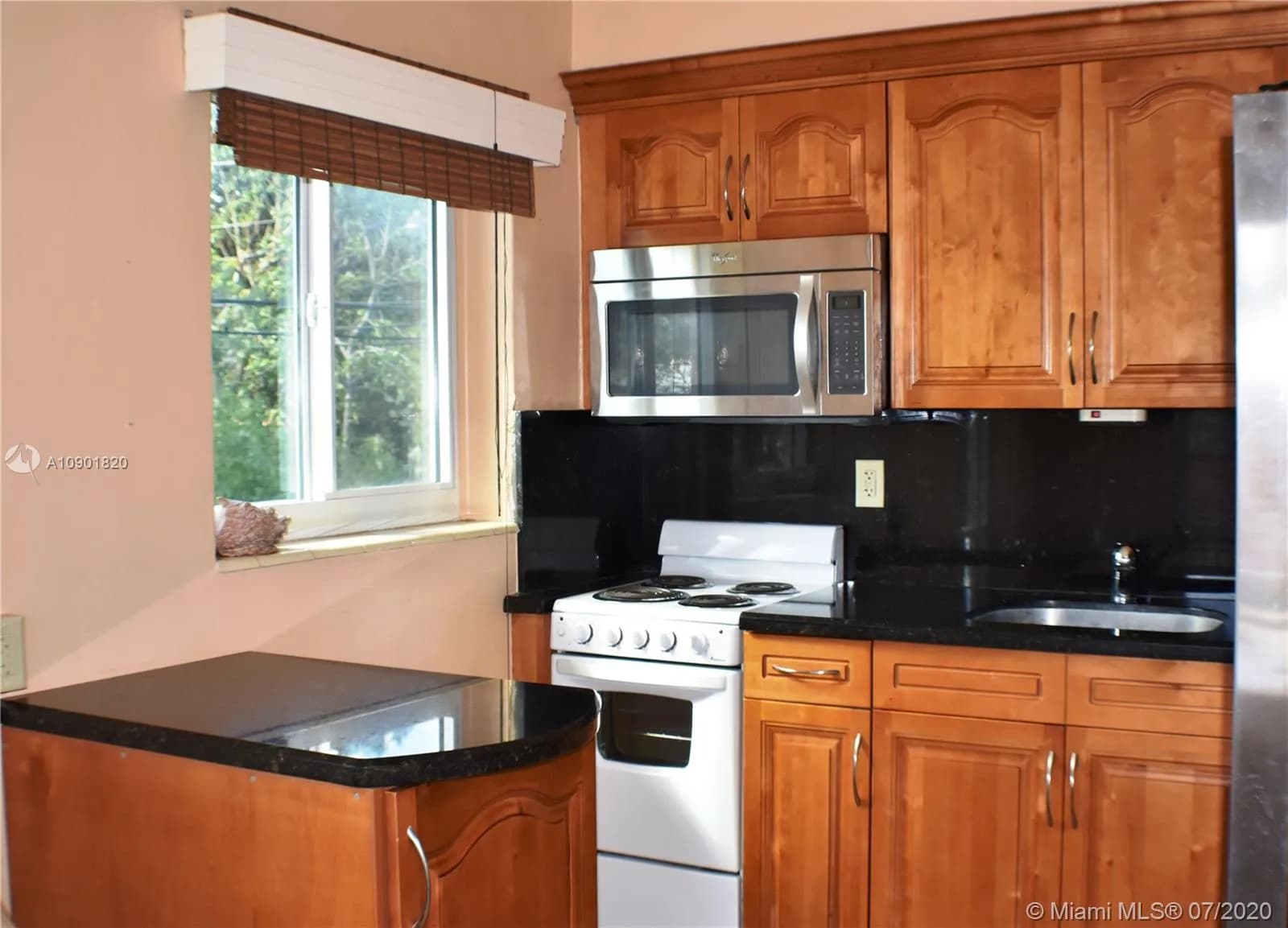 8920 NE 2nd Ave, El Portal FL 33138