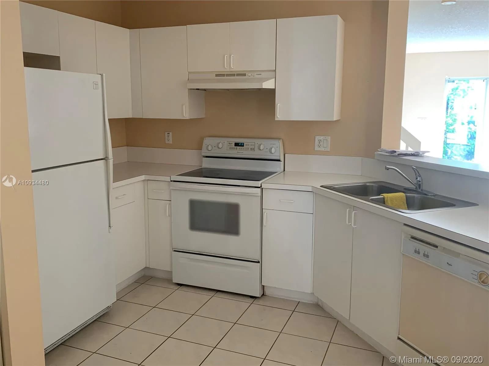 1130 SW 44th Way, Deerfield Beach FL 33442