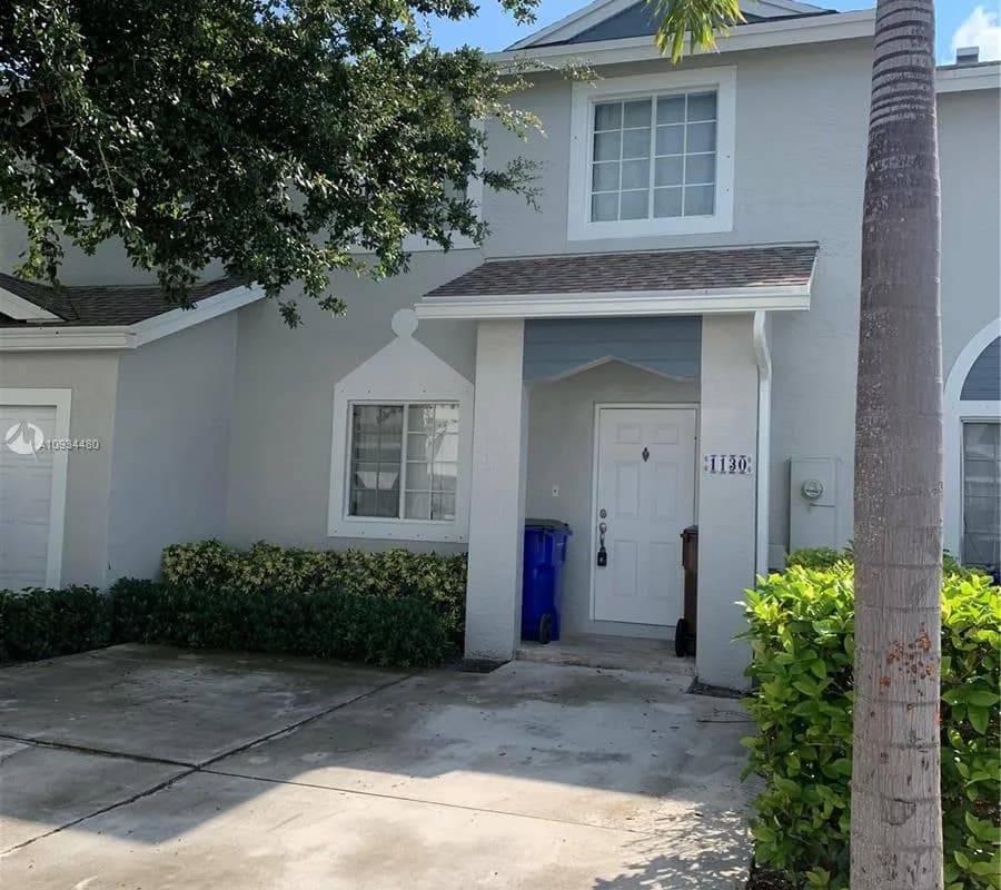 1130 SW 44th Way, Deerfield Beach FL 33442