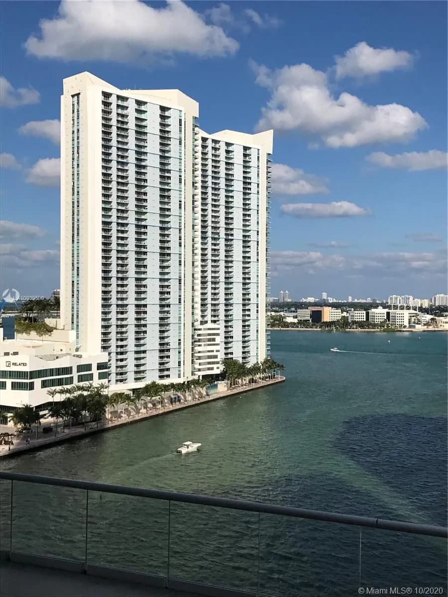 1 bedroom 1 bath for sale at 335 S Biscayne Blvd # 3610, Miami FL 33131