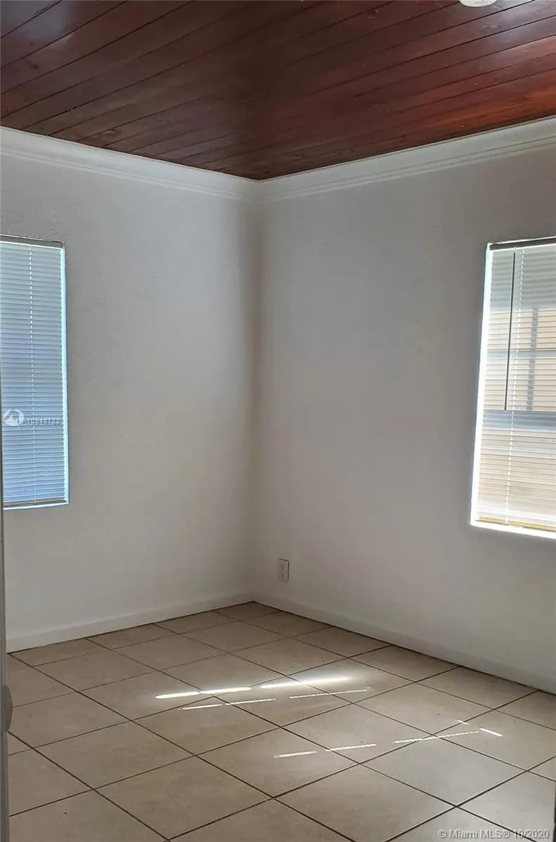 1660 W 26th St, Riviera Beach FL 33404