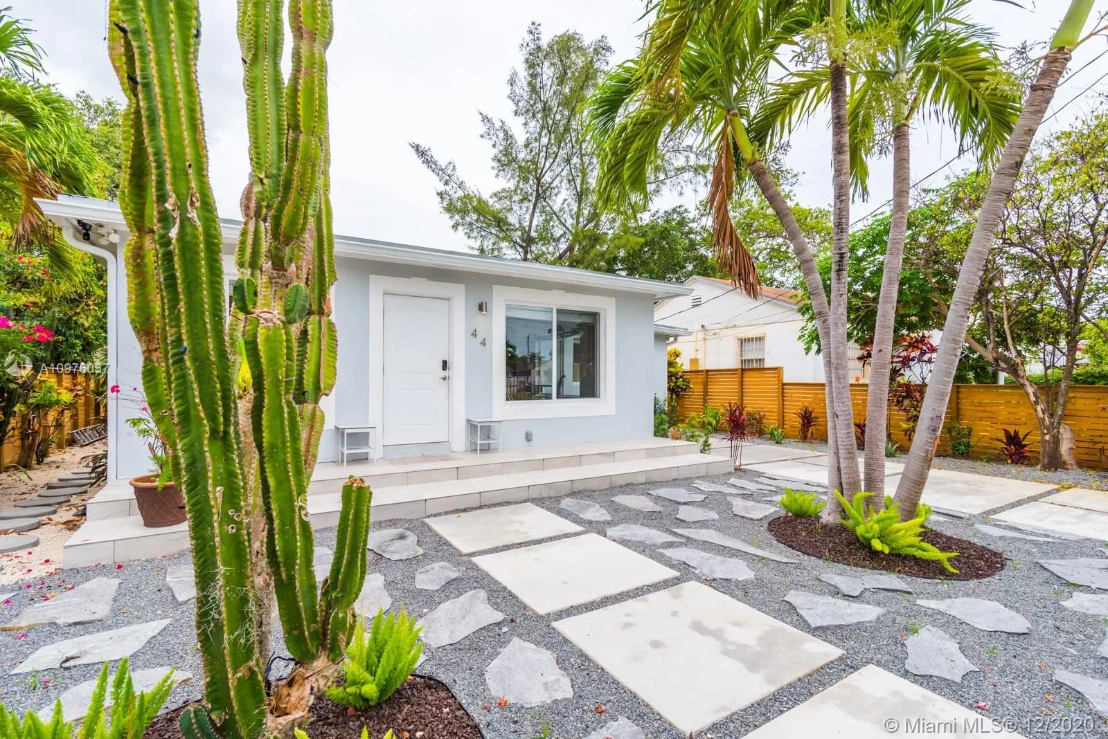 44 NW 40th St, Miami FL 33127