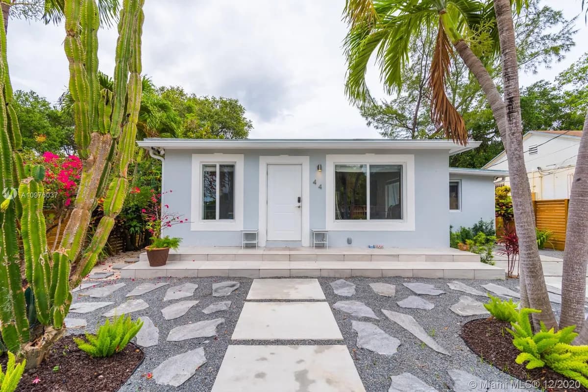 44 NW 40th St, Miami FL 33127