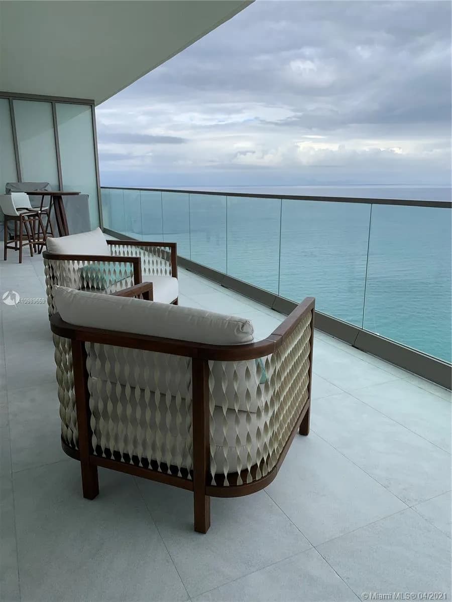 18975 Collins Ave # 4602, Sunny Isles Beach FL 33160