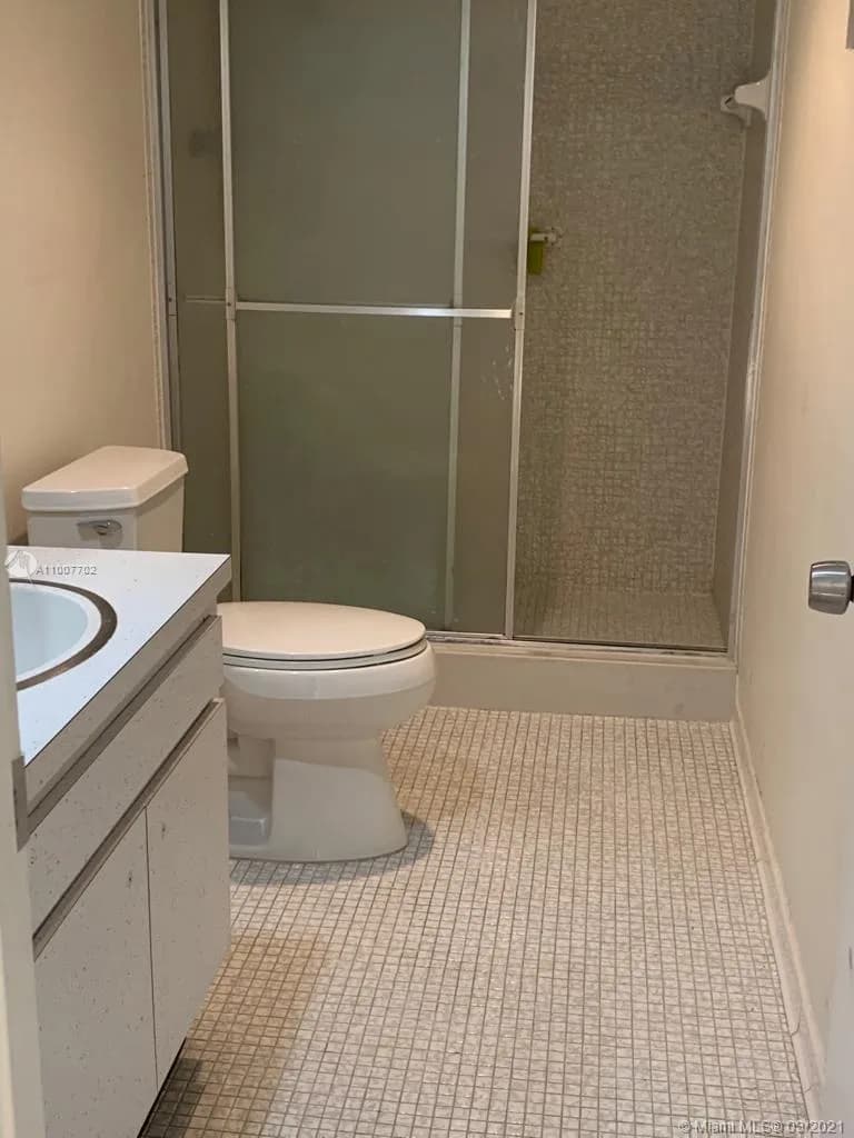 10185 Collins Ave # 907, Bal Harbour FL 33154