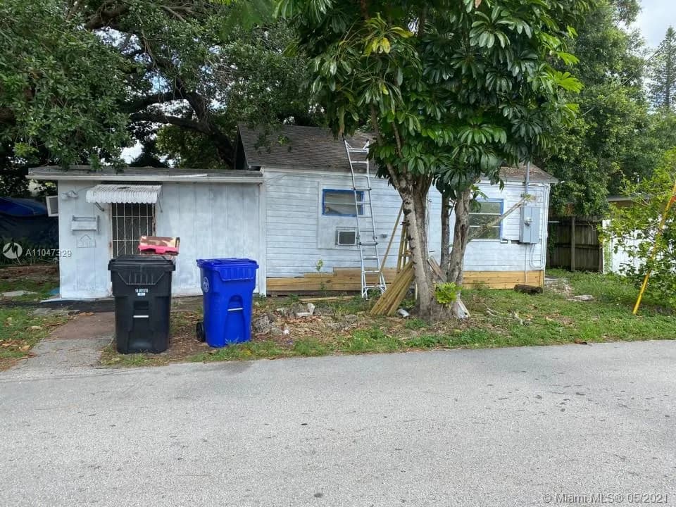 for sale at 345 NE 168th St, North Miami Beach FL 33162