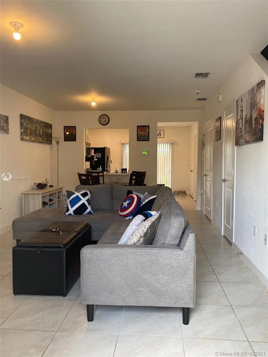 540 NE 5th Ln, Florida City FL 33034