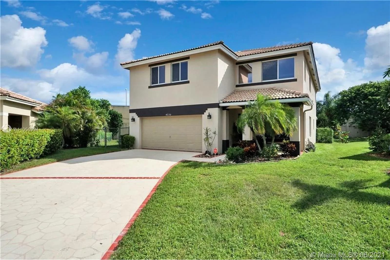 4220 NW 62nd Ct, Coconut Creek FL 33073