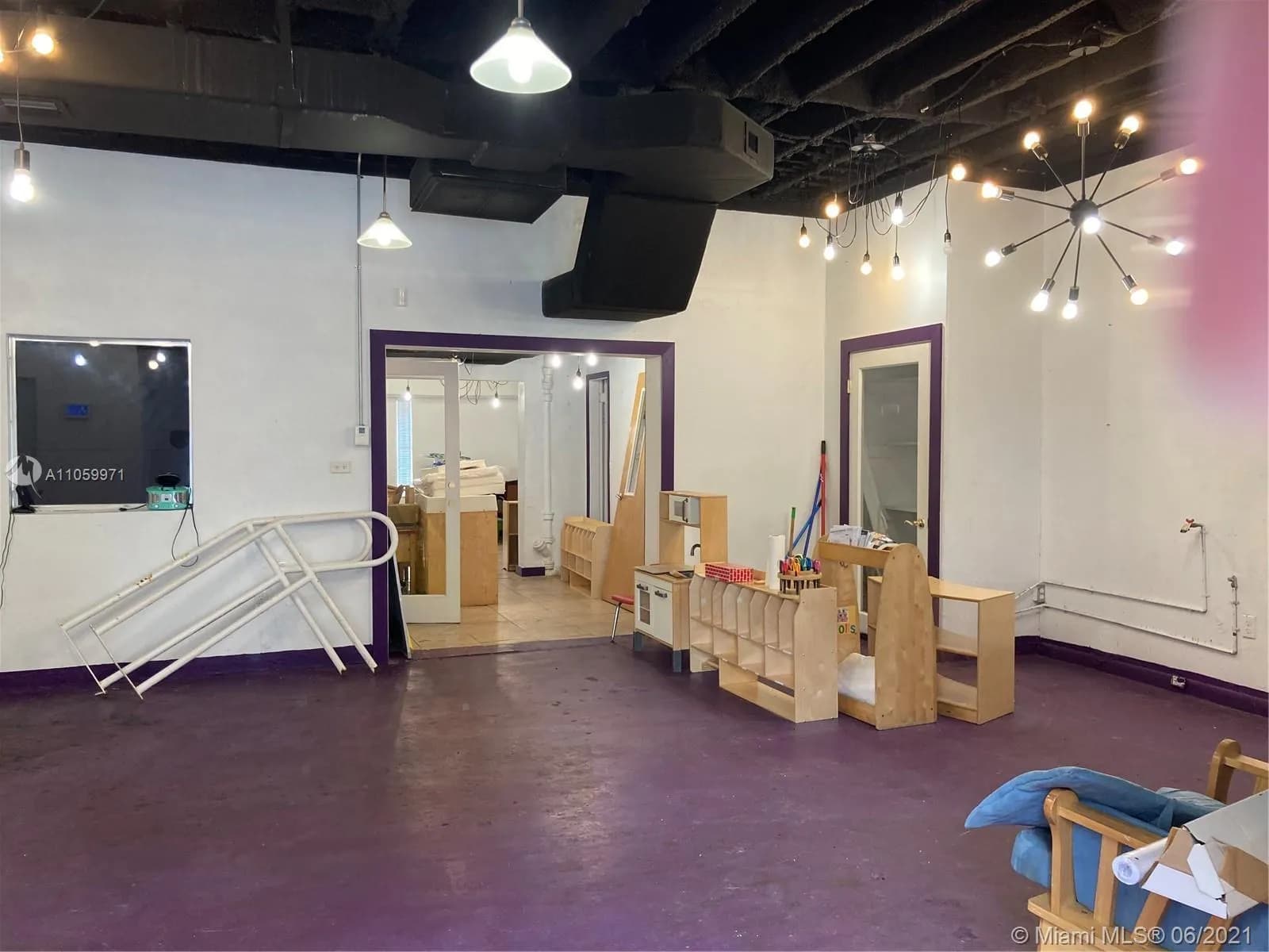 800 NW 54th STREET, Miami FL 33127