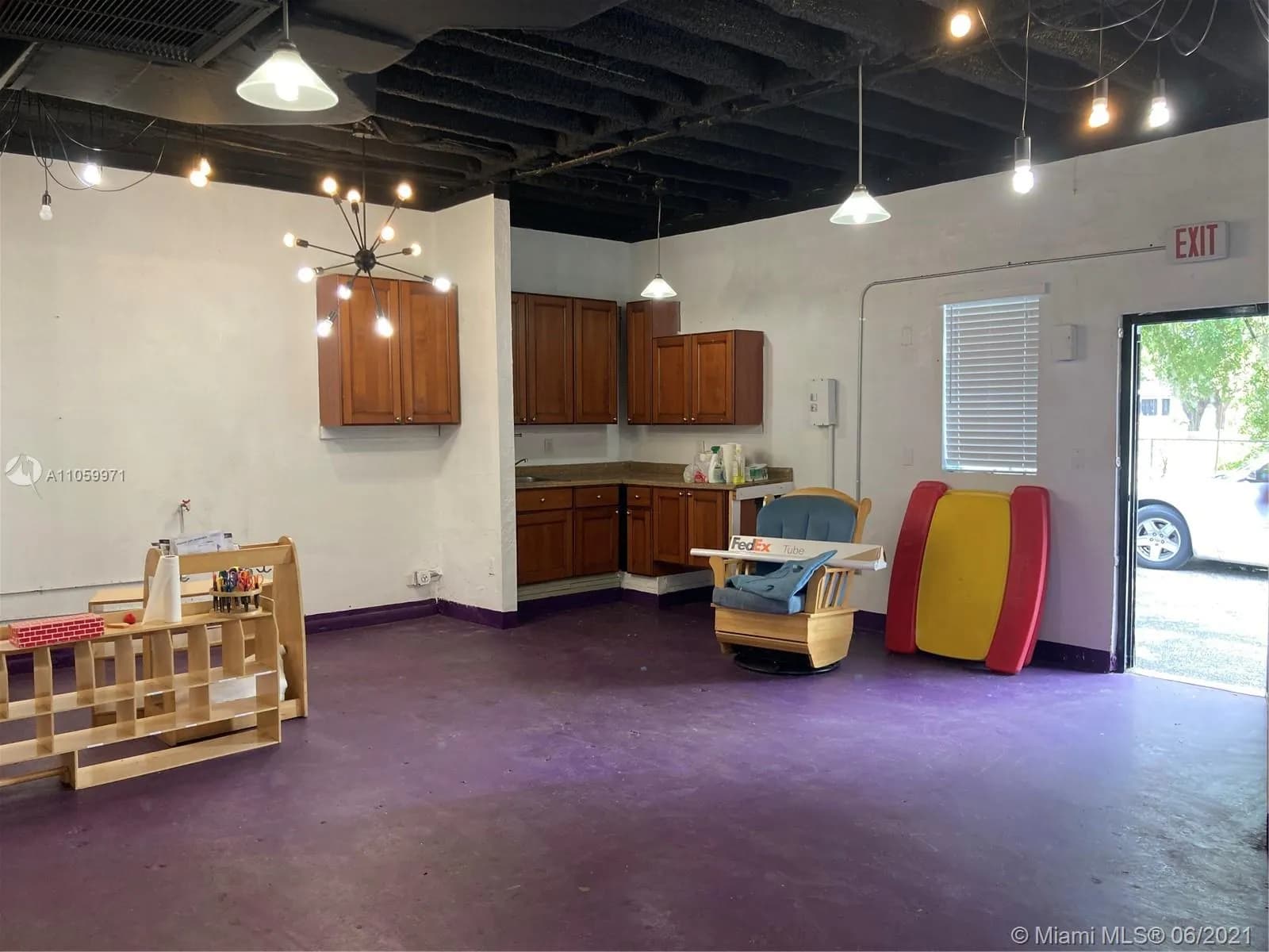 800 NW 54th STREET, Miami FL 33127