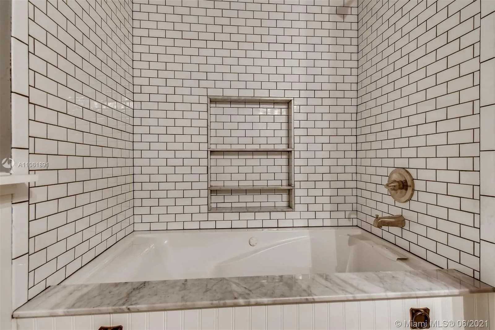 3301 Simms St # 12B, Hollywood FL 33021