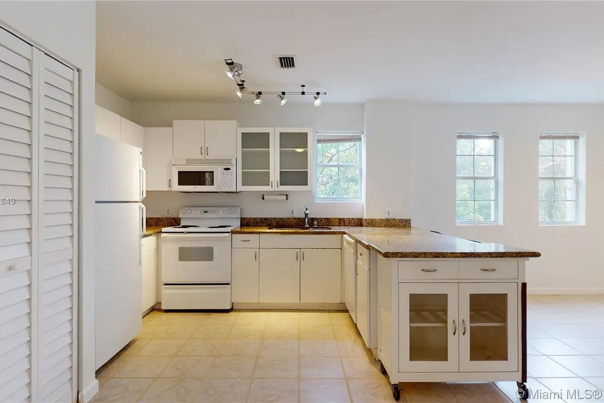 2850 Coconut Ave # 1, Miami FL 33133