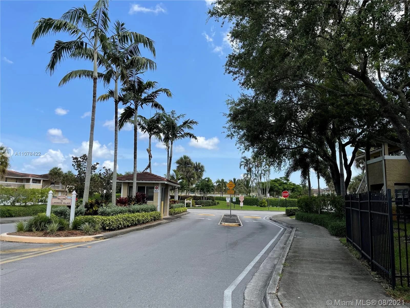 10115 Twin Lakes Dr # M, Coral Springs FL 33071