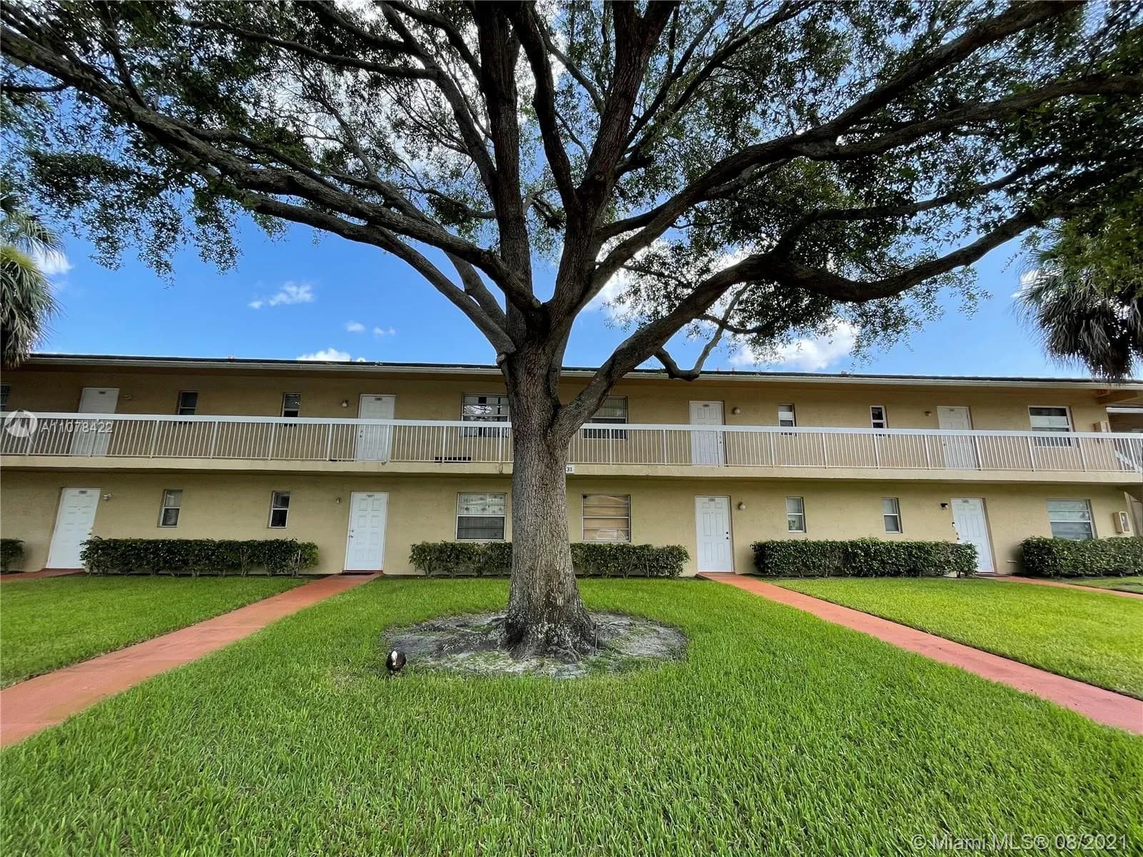 10115 Twin Lakes Dr # M, Coral Springs FL 33071