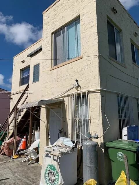 3025 NW 8th Ave, Miami FL 33127