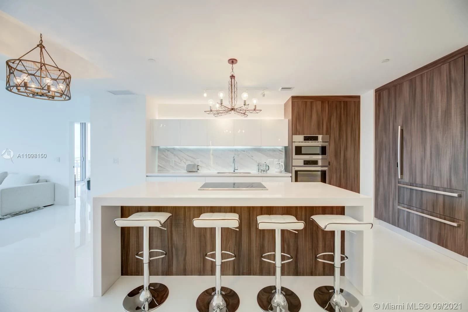 851 NE 1st Ave # 2912, Miami FL 33132