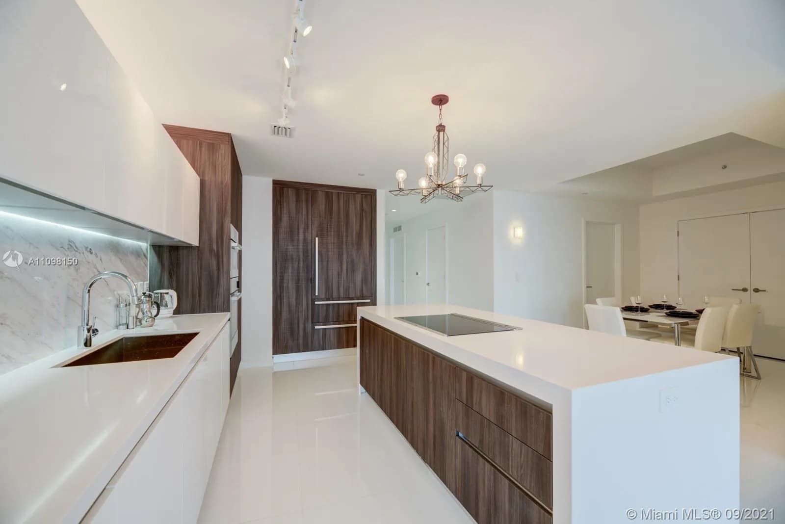 851 NE 1st Ave # 2912, Miami FL 33132