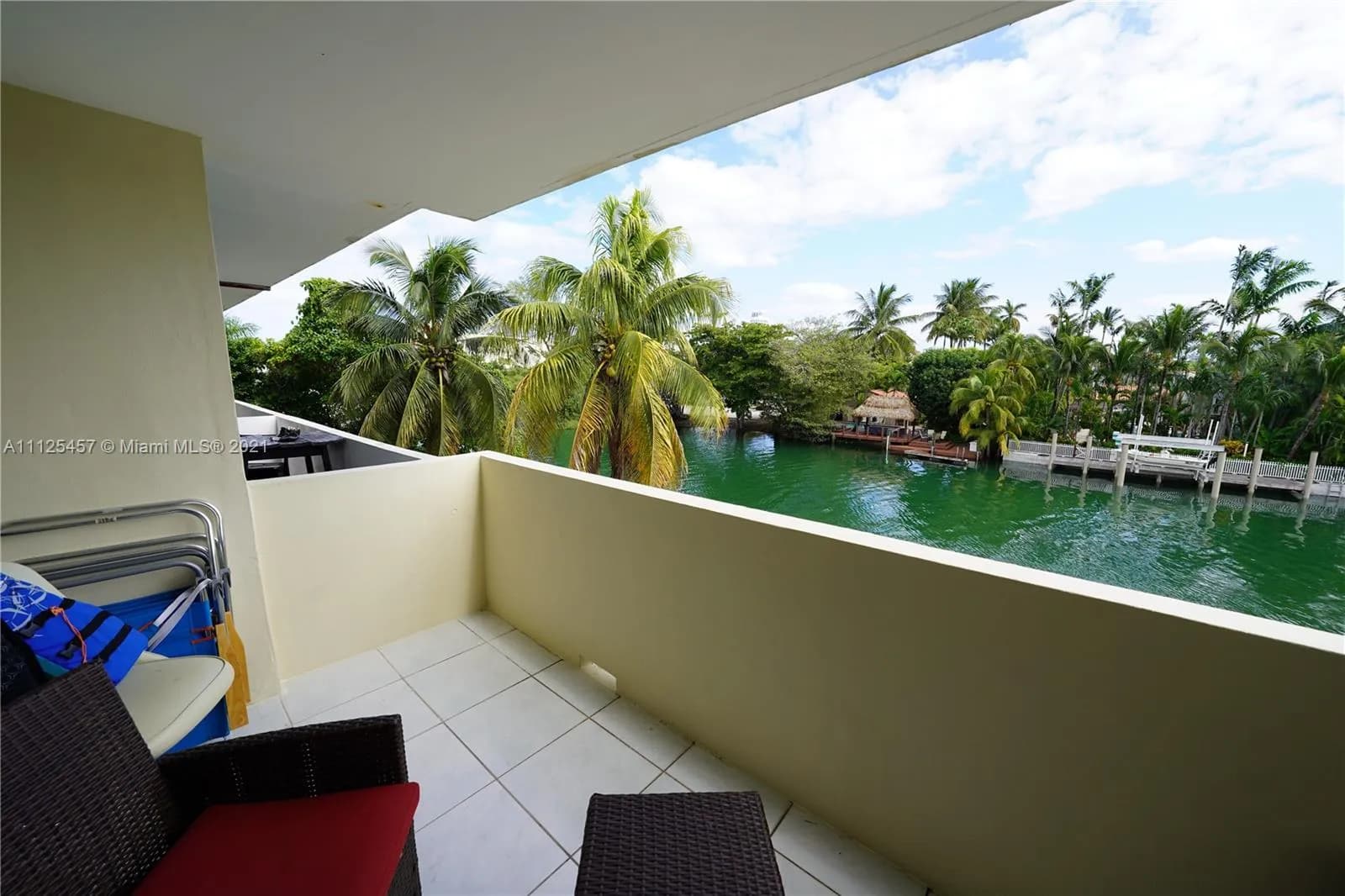 1 bedroom 1 bath Residential for sale at 4011 N Meridian Ave # 35, Miami Beach FL 33140