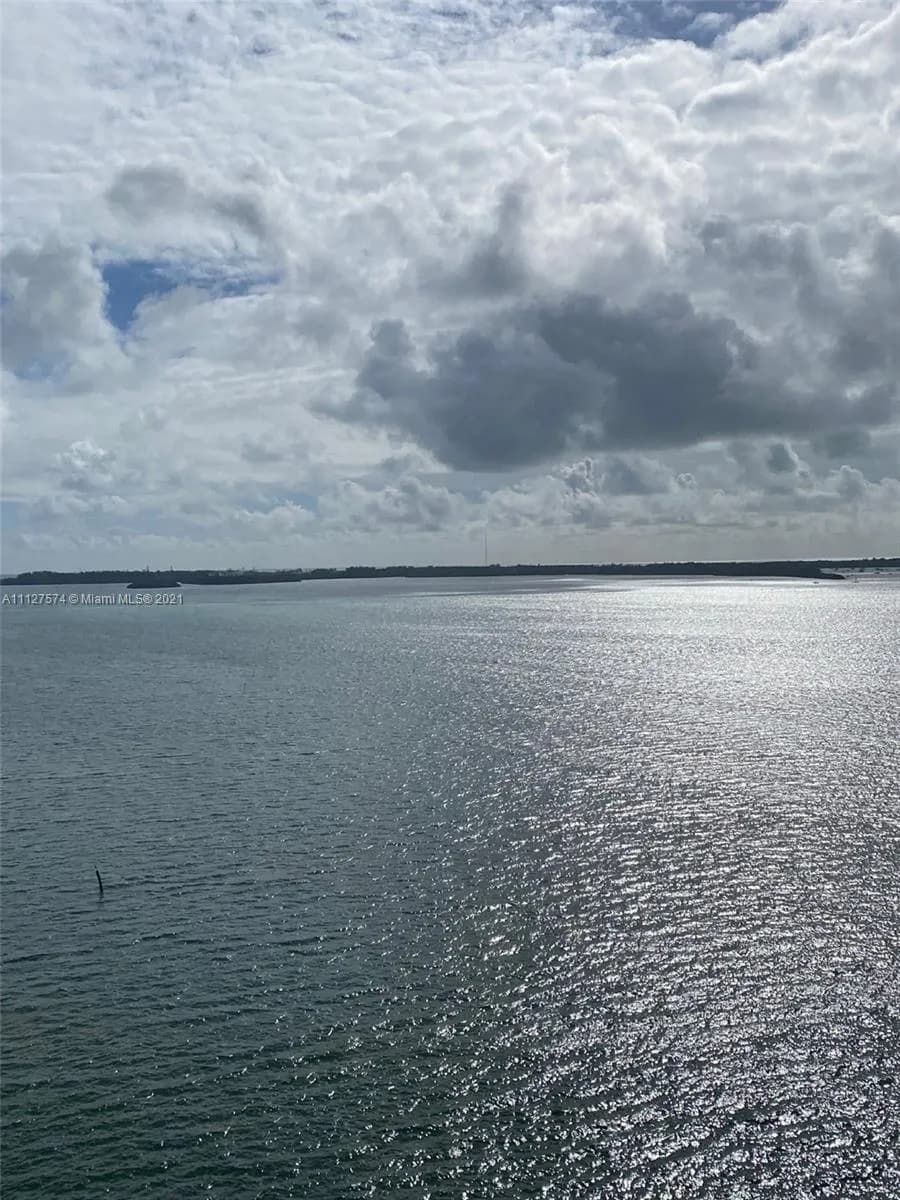 1 bedroom 1 bath for sale at 770 Claughton Island Dr # 1510, Miami FL 33131