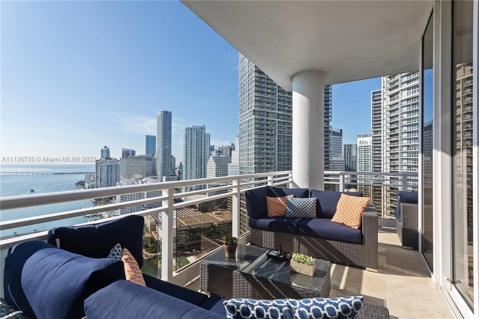 3 bedroom 3 bath Residential for sale at 901 Brickell Key Blvd # 3304, Miami FL 33131