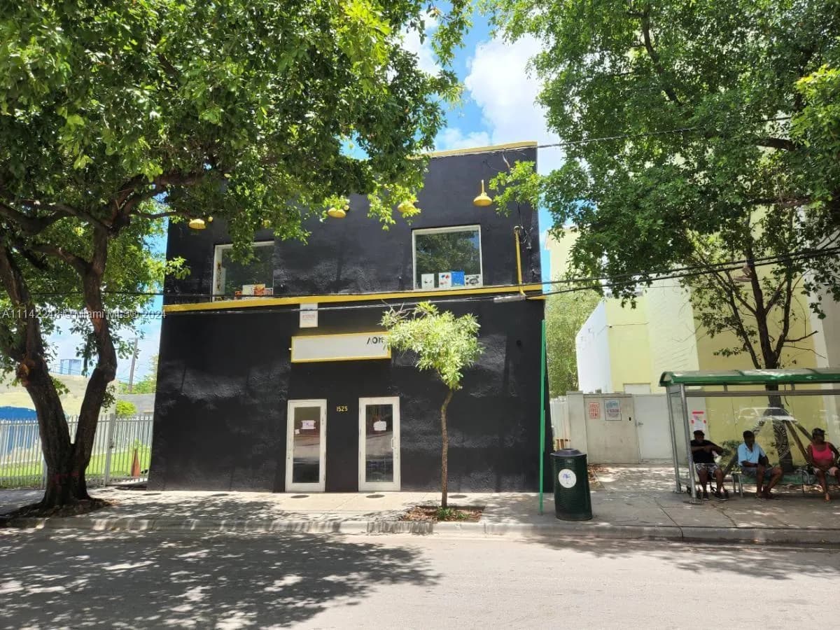 1525 NW 3rd Ave, Miami FL 33136