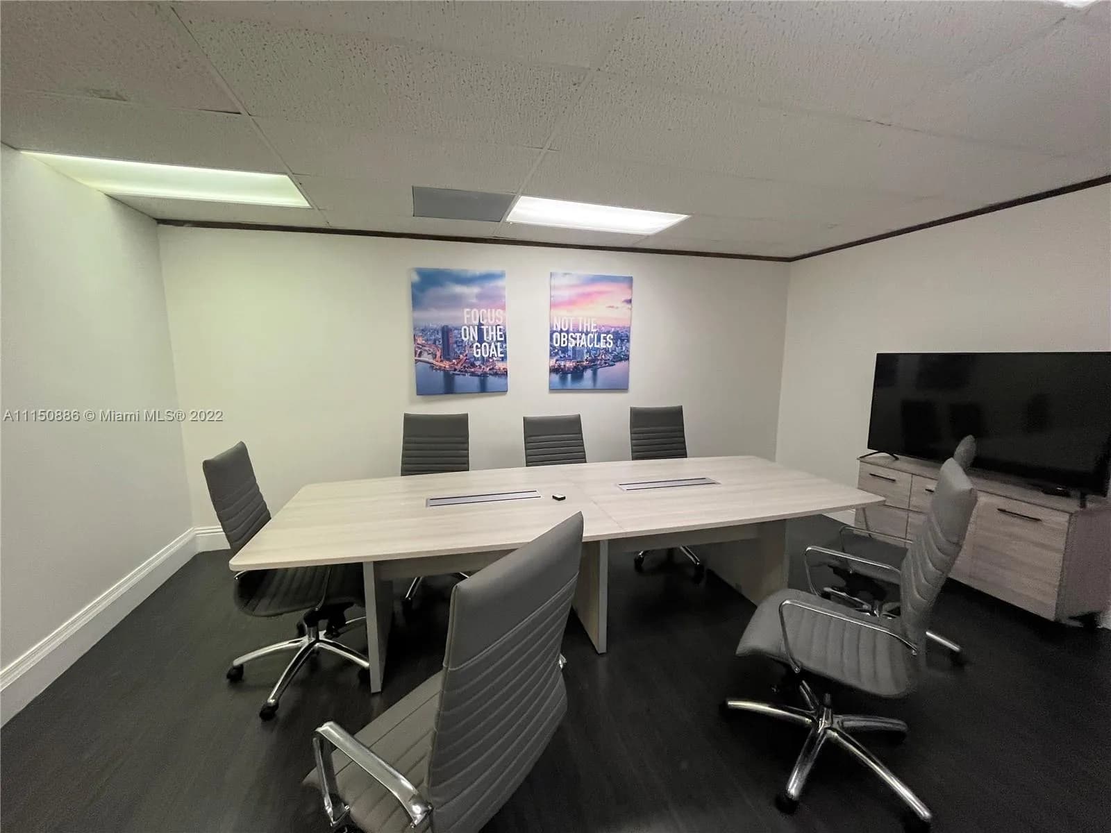 275 Commercial Blvd, Lauderdale By The Sea FL 33308