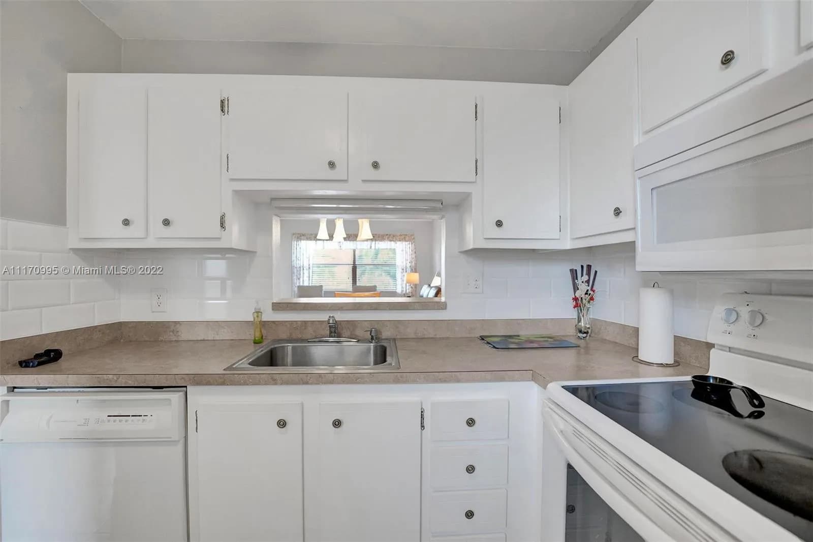 3506 NW 49th Ave # 508, Lauderdale Lakes FL 33319