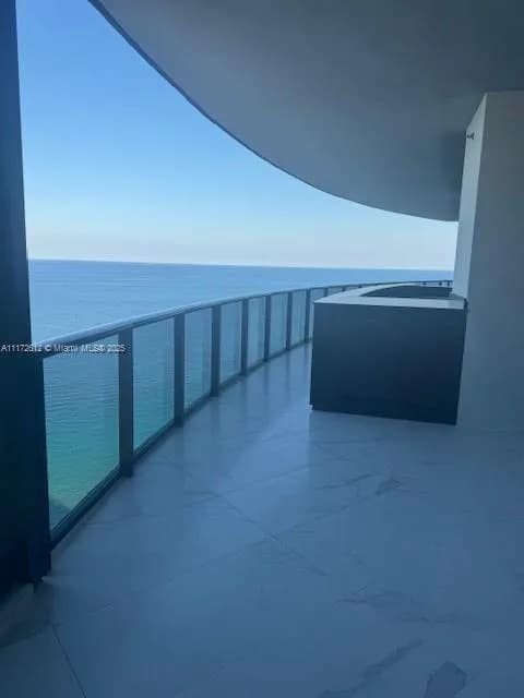 18555 Collins Ave # 2905, Sunny Isles Beach FL 33160