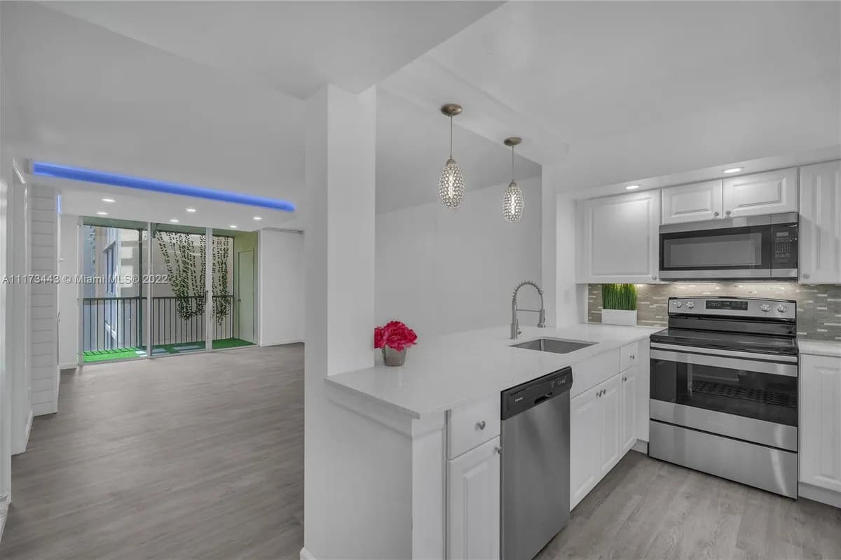 3361 NW 47th Ter # 326, Lauderdale Lakes FL 33319