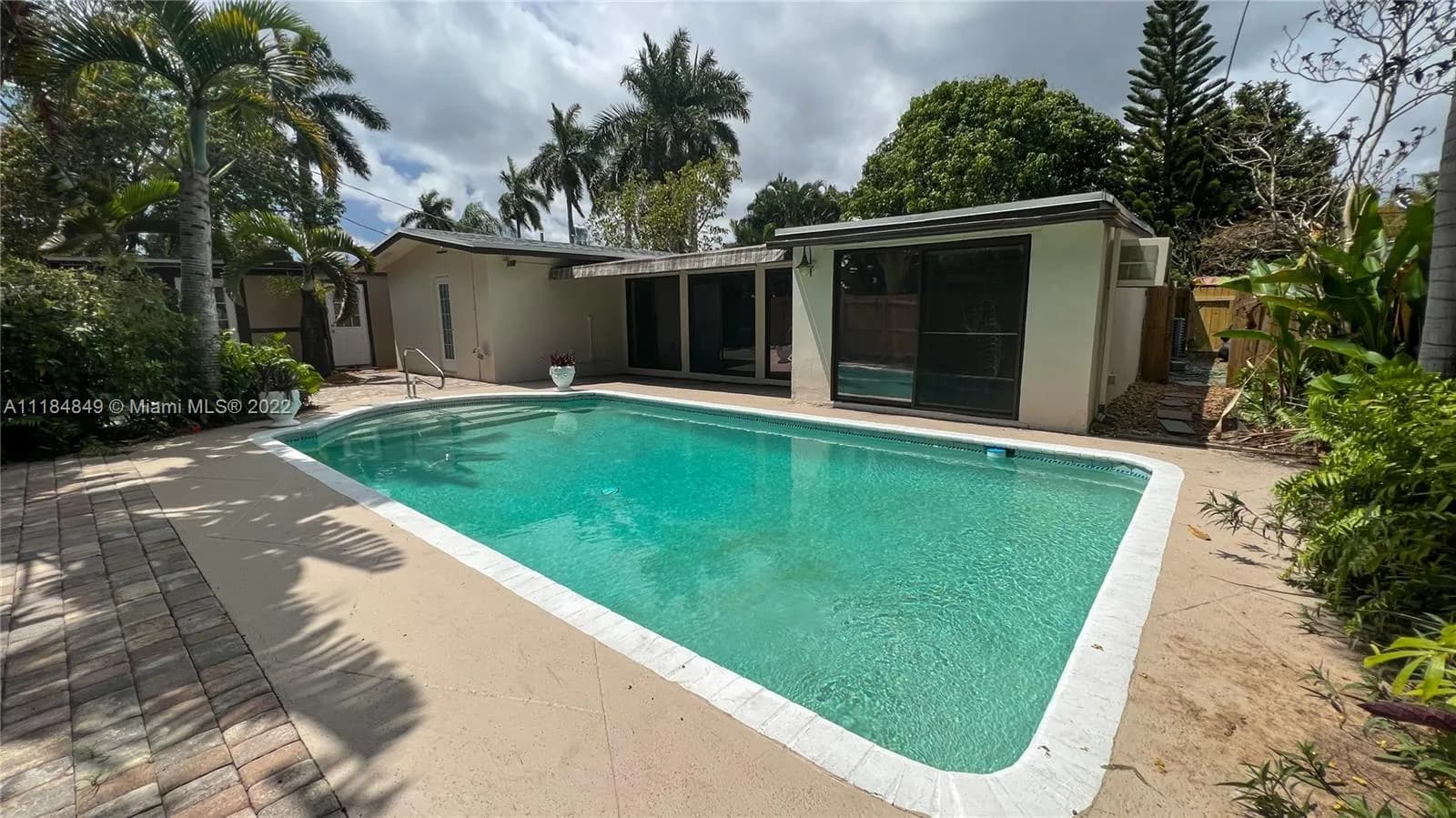 3024 NE 2nd Ter, Wilton Manors FL 33334