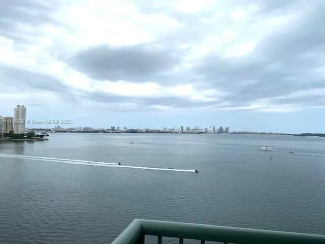 2 bedroom 2 bath for sale at 1408 Brickell Bay Dr # 1010, Miami FL 33131