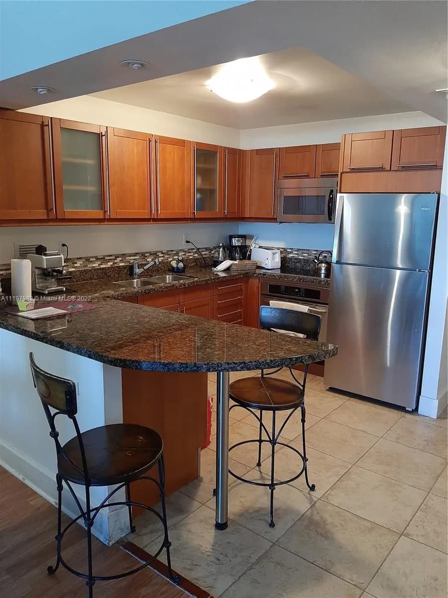 2301 Collins Ave, Miami Beach FL 33139