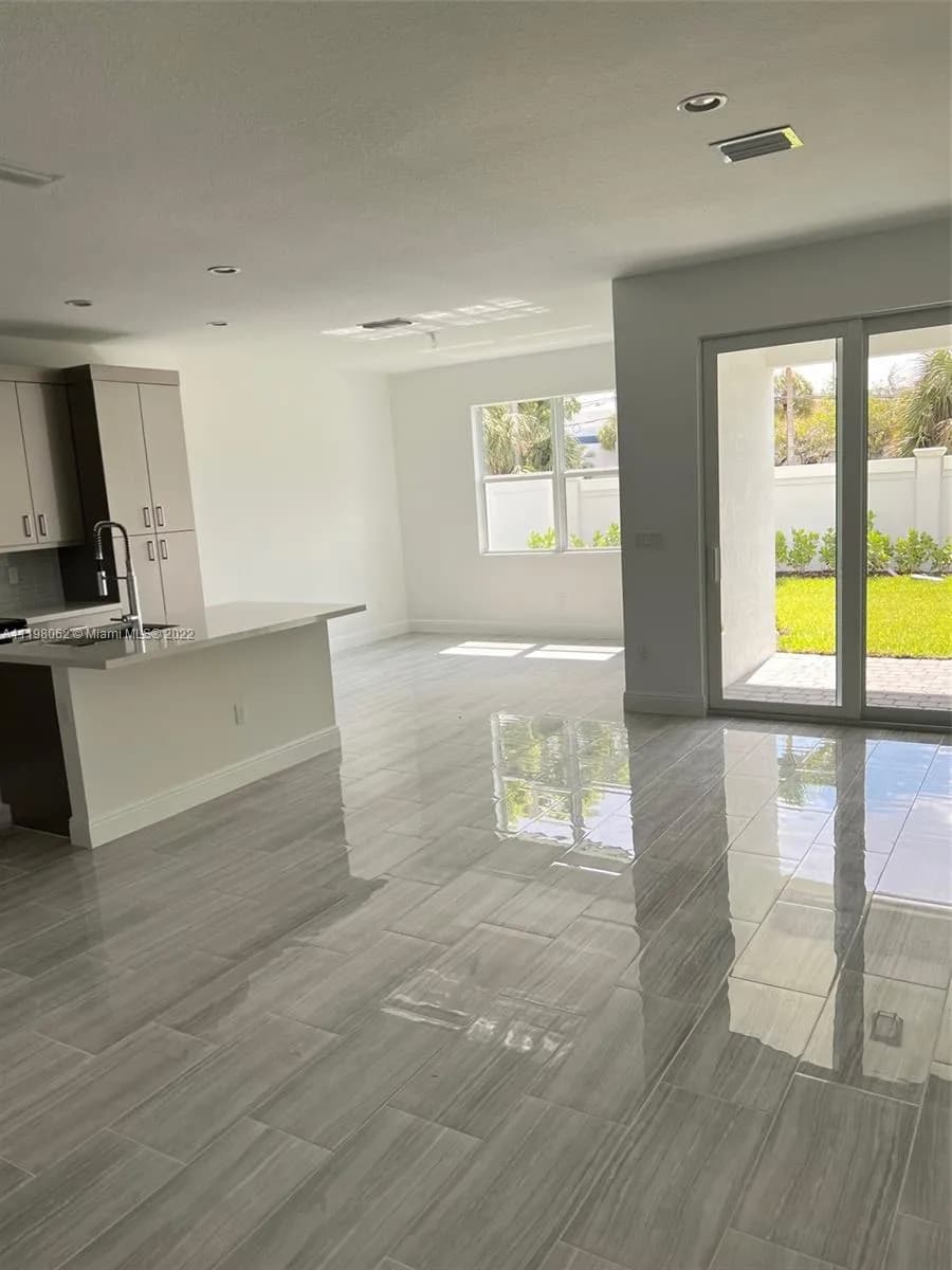 574 Parsons Way # 574, Deerfield Beach FL 33442