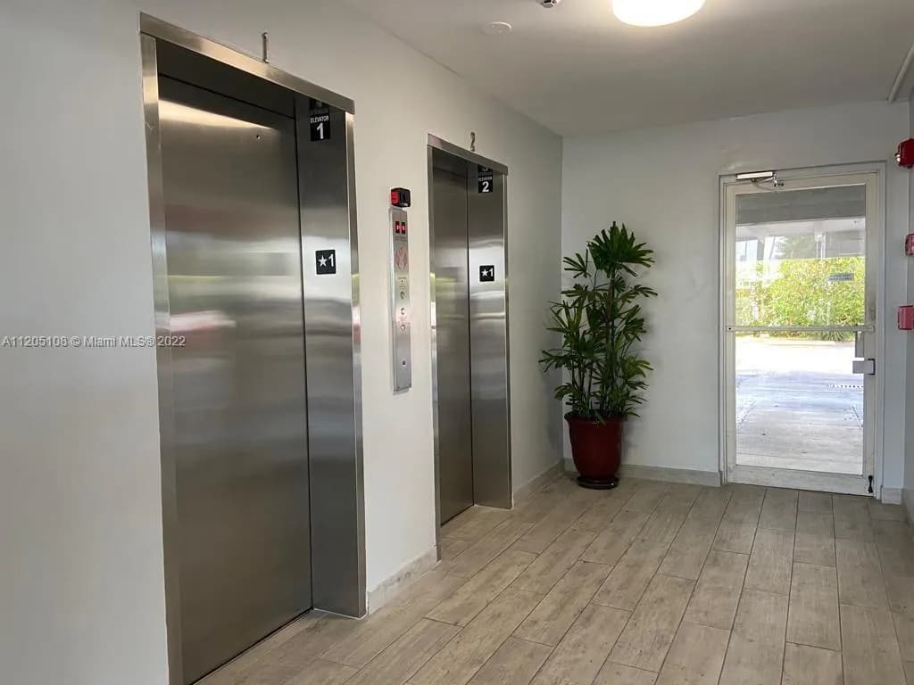 5731 NW 37th St # 209, Virginia Gardens FL 33166