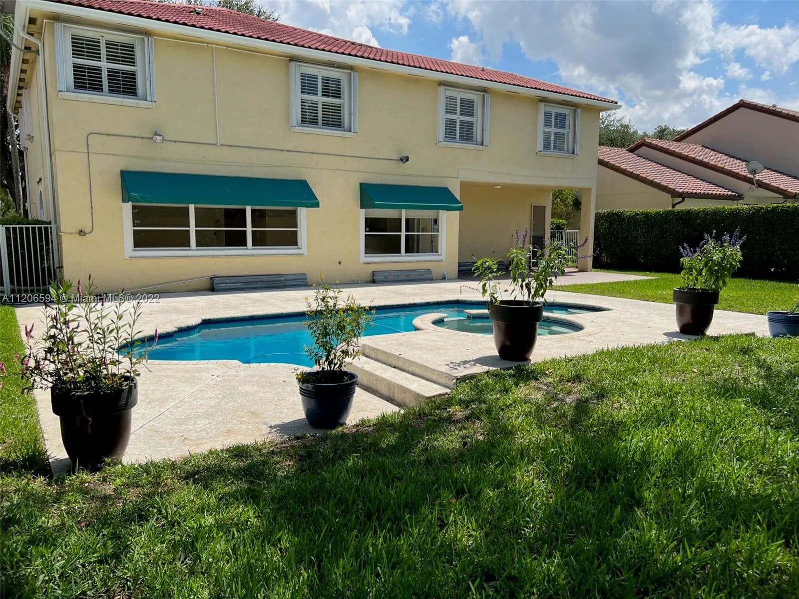 10749 Nashville Dr, Cooper City FL 33026