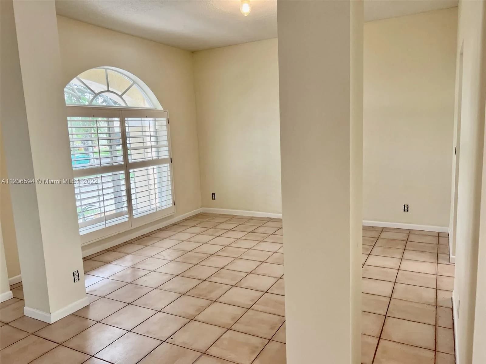 10749 Nashville Dr, Cooper City FL 33026