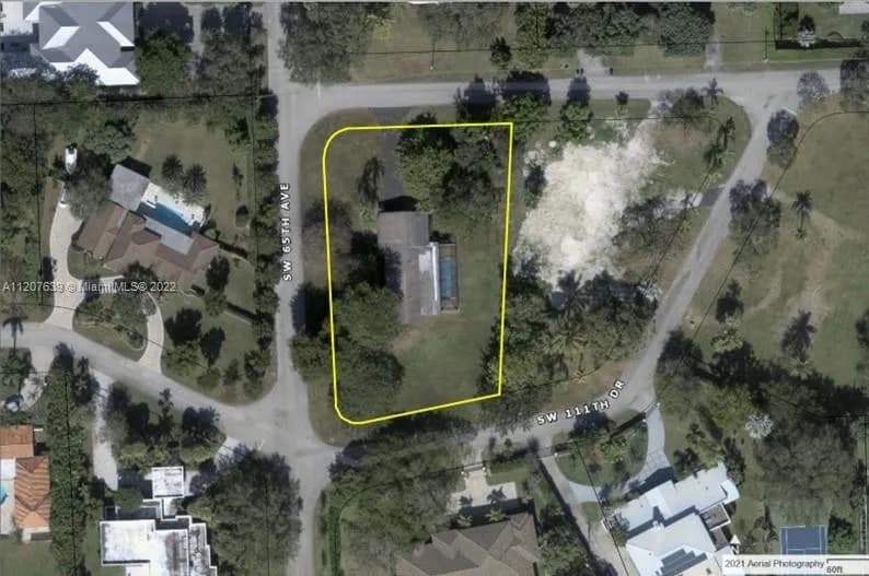 11001 SW 65th Ave, Pinecrest FL 33156