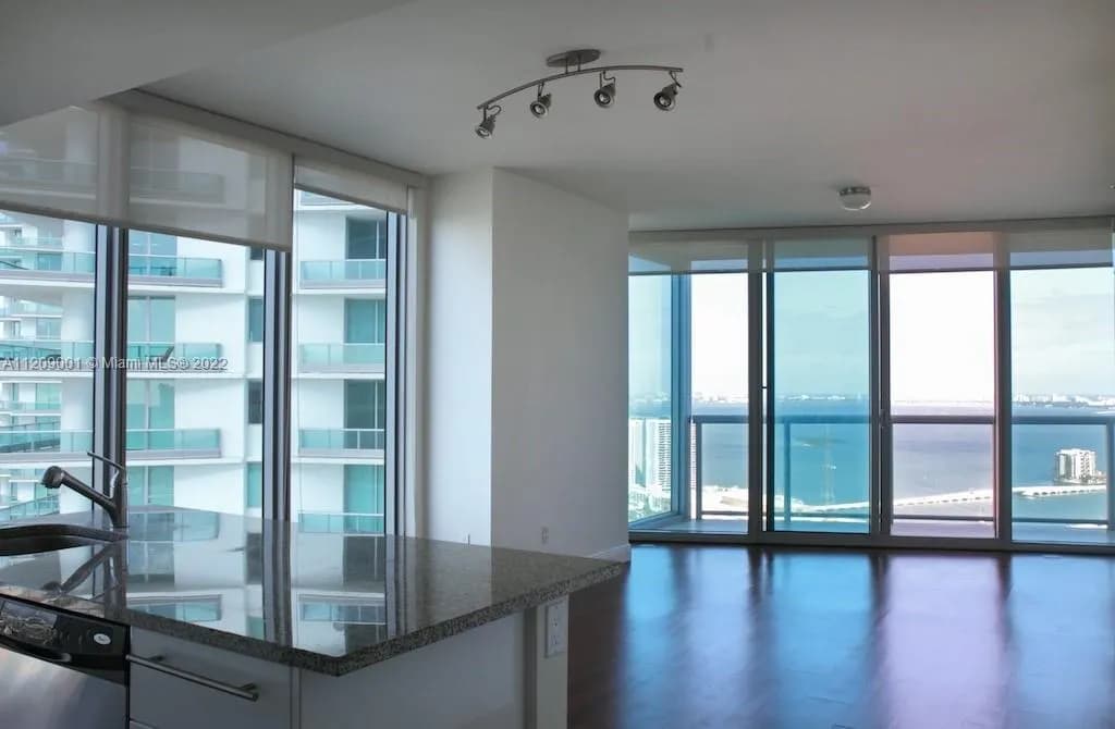 2 bedroom 2 bath for sale at 888 Biscayne Blvd # 4212, Miami FL 33132