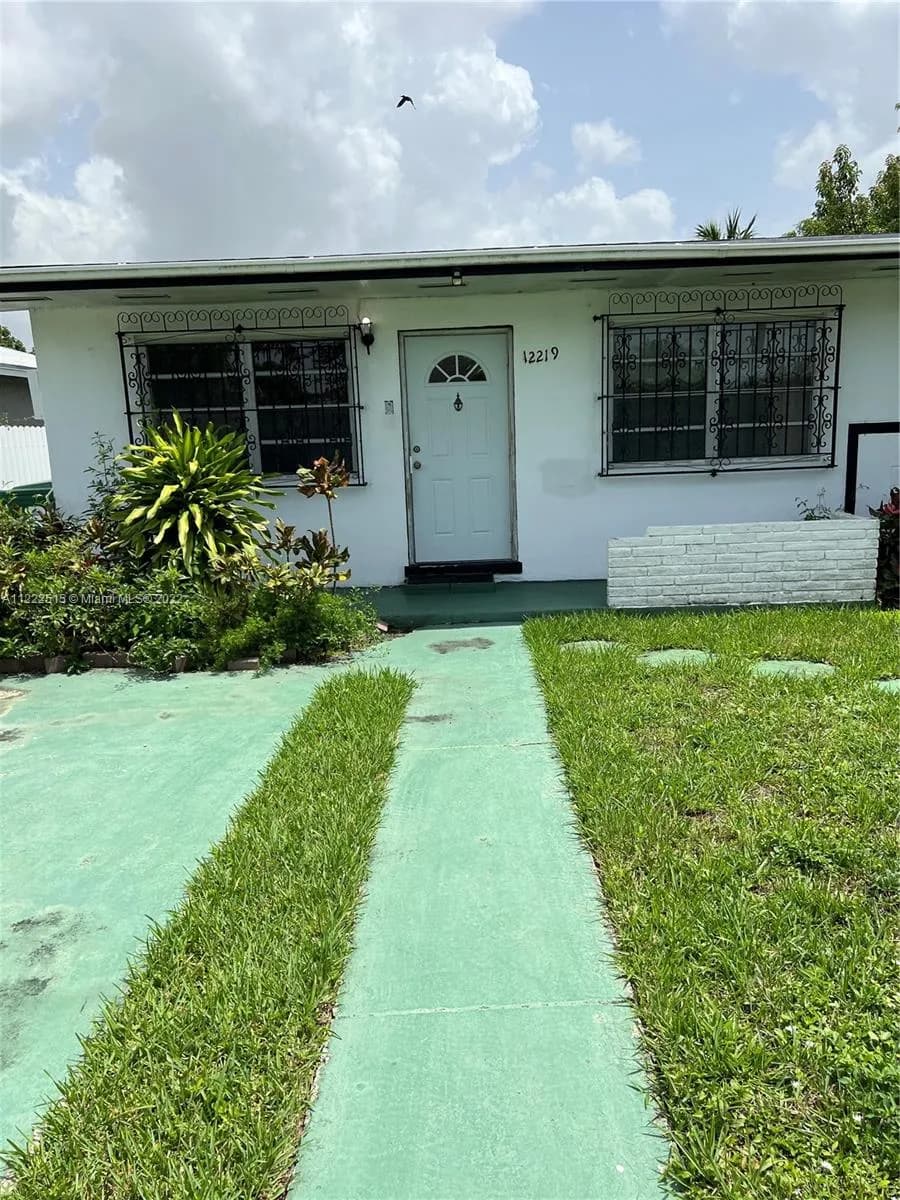 219 sw, Unincorporated Dade County FL 33170