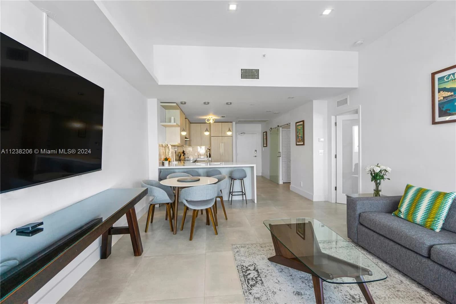 100 Lincoln Rd # 1608, Miami Beach FL 33139