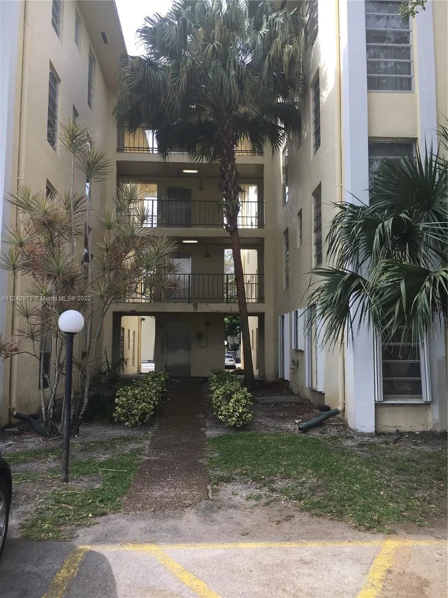 11905 NE 2nd Ave # C311, North Miami FL 33161
