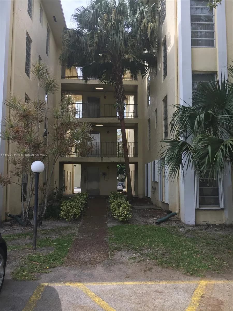 11905 NE 2nd Ave # C311, North Miami FL 33161