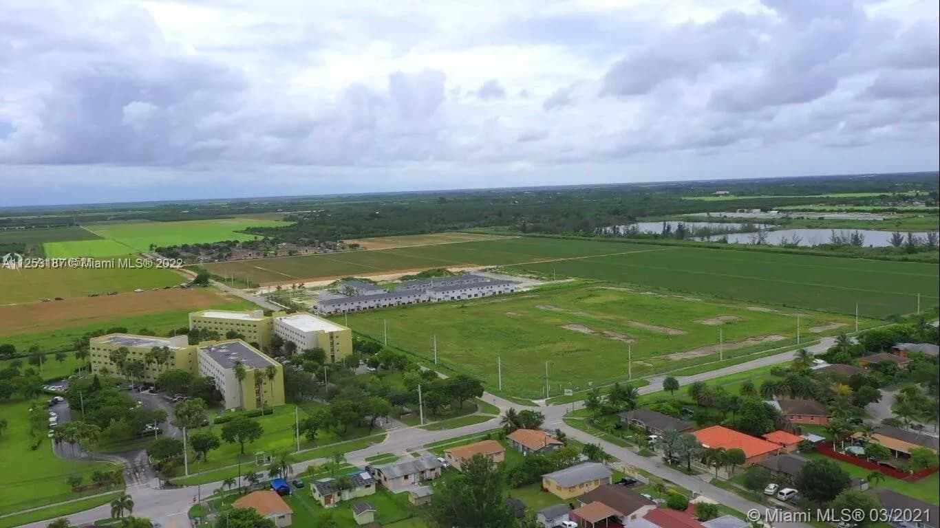 440 NW 12th Pl, Florida City FL 33034