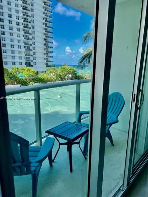 3801 S Ocean Dr # 3C, Hollywood FL 33019