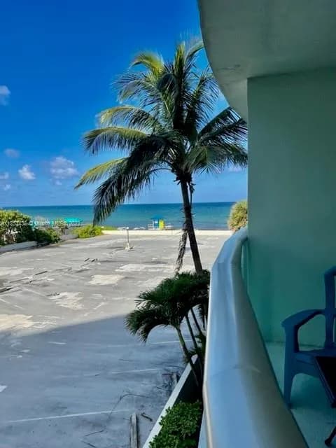 3801 S Ocean Dr # 3C, Hollywood FL 33019