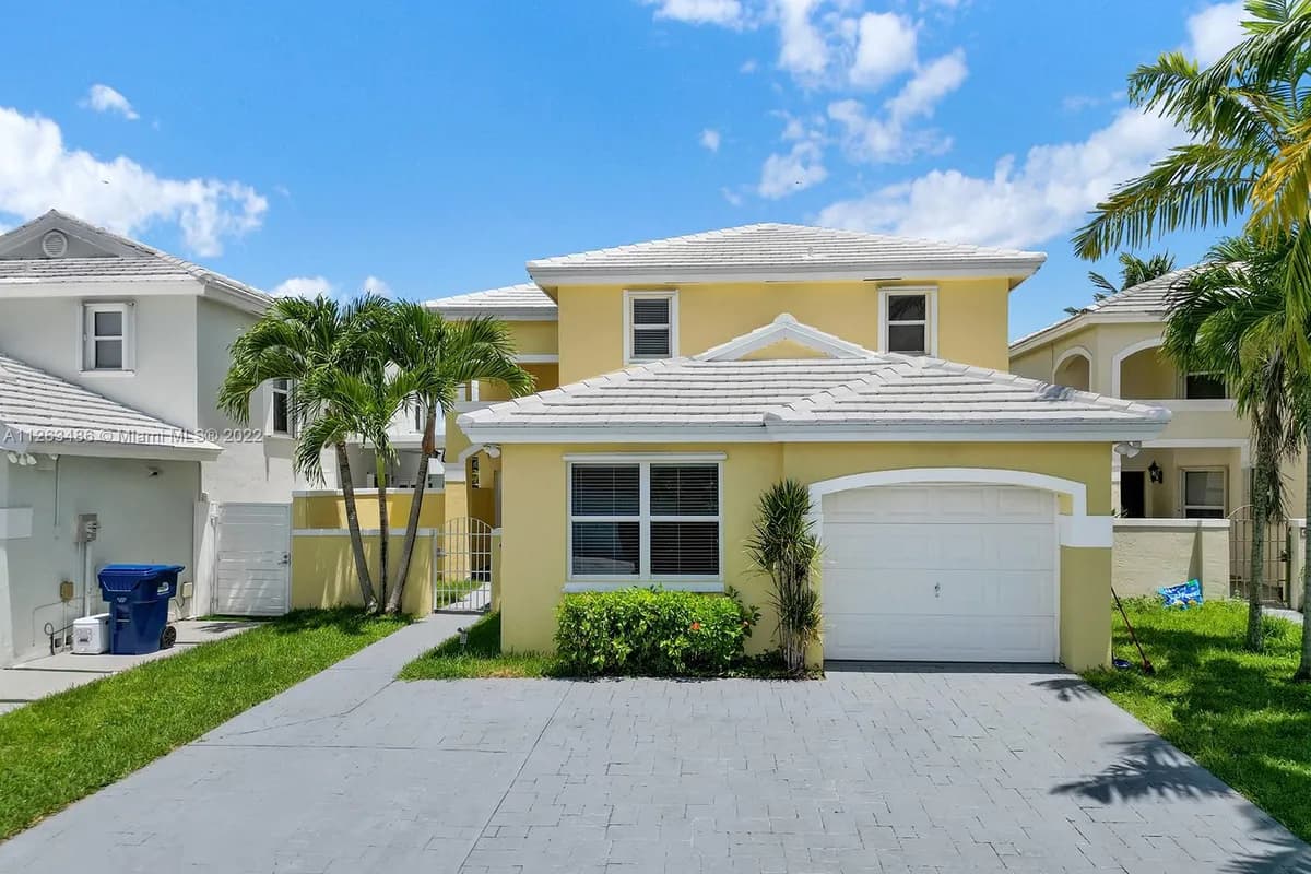 4767 SW 154th Ave, Miami FL 33185