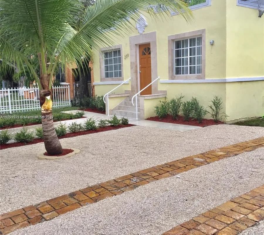 259 NW 33rd St, Miami FL 33127