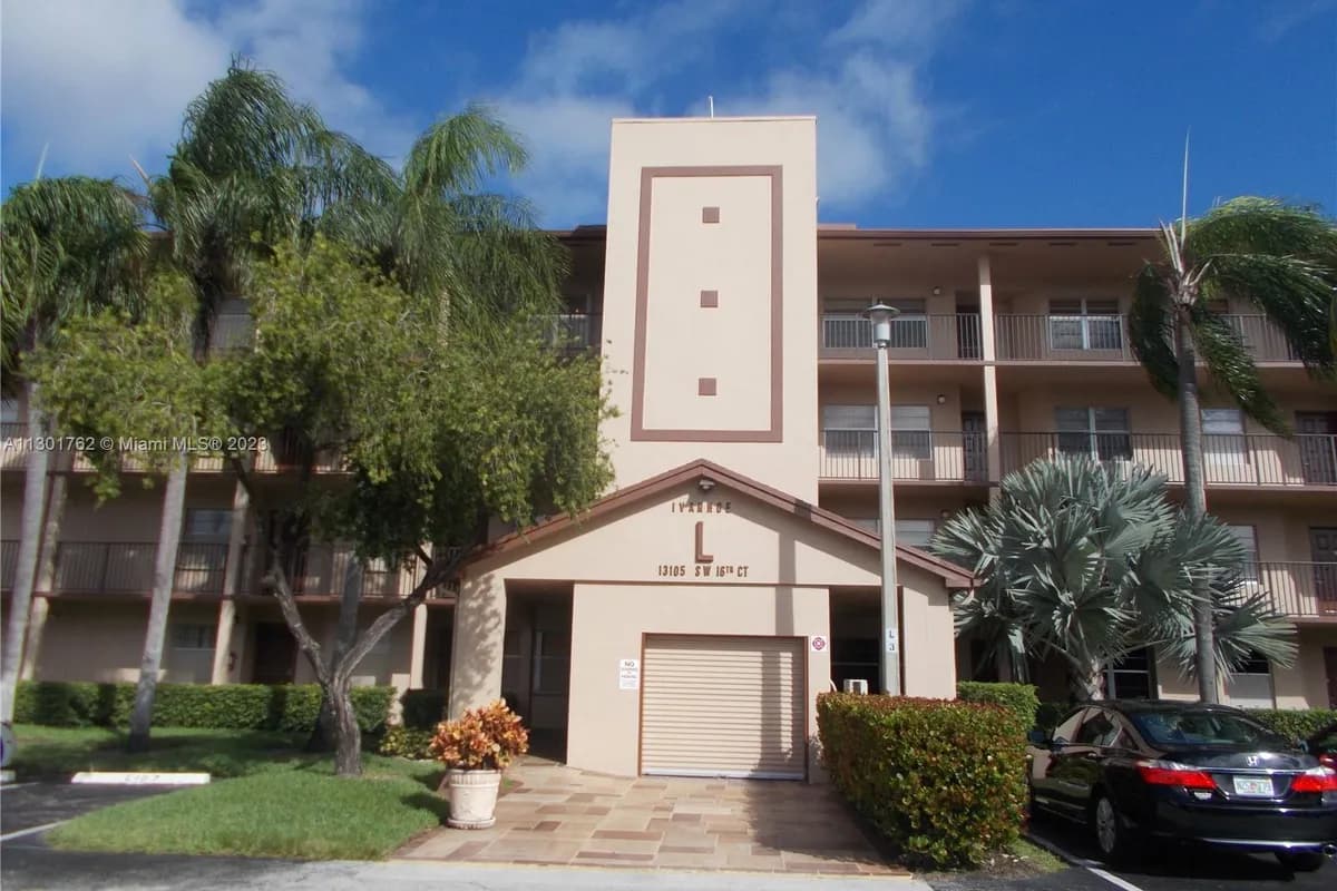 13105 SW 16th Ct # 308L, Pembroke Pines FL 33027